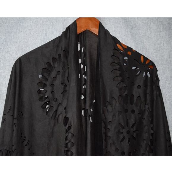 Black Laser Cut Fringe Wrap Shawl Open Front One Size - Picture 2 of 3